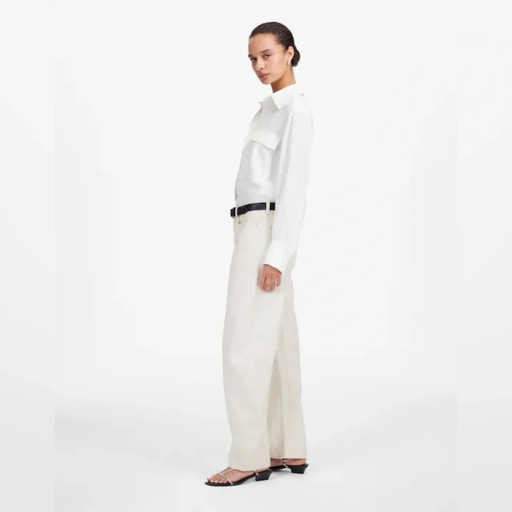 madewell | the darted barrel-leg jeans- vintage canvas - Picture 4 of 13